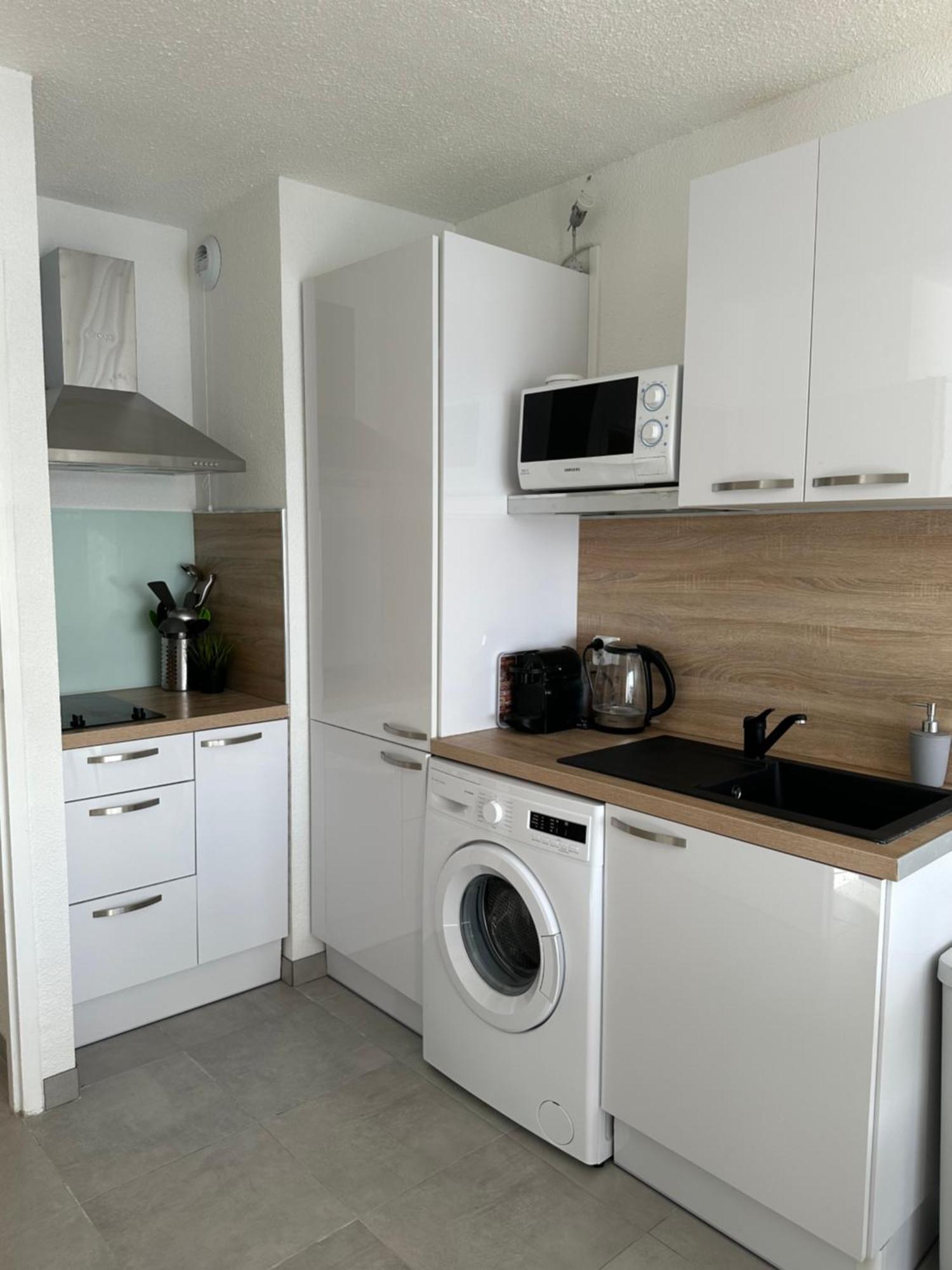 Studio - Les Pieds Dans L'Eau Agreable En Toutes Saisons 4 Couchages - Climatisation - Parking Prive - Piscine Sur Mer - Vue Magnifique Et Rare - Situation Optimum - Les Argonautes - Ile Des Pecheurs - Cap D'Agde Dış mekan fotoğraf